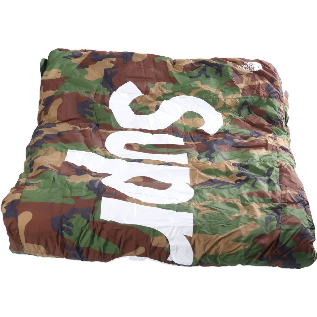 SUPREME(シュプリーム) × THE NORTH FACE Dolomite Sleeping Bag ドロマイト封筒型シュラフ 寝袋 ニュートープカモ グリーン NBR04004
