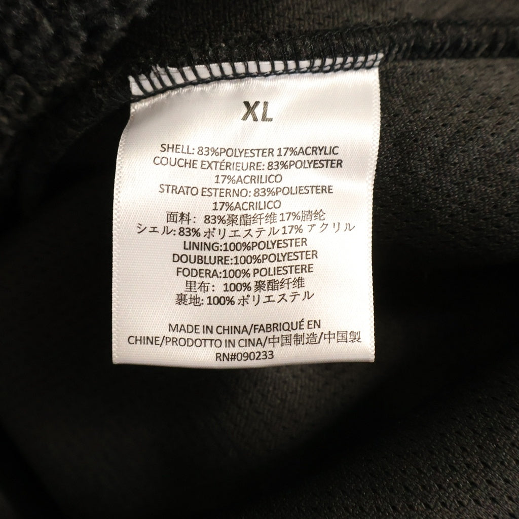 FEAR OF GOD ESSENTIALS(フィアオブゴッド エッセンシャルズ) FLEECE 胸ラバーロゴプレート ジップアップ フリースジャケット グレー