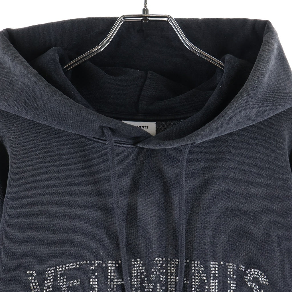 VETEMENTS(ヴェトモン) 23AW CRYSTAL LOGO HOODIE クリスタルロゴフーディー グレー UE54HD240B