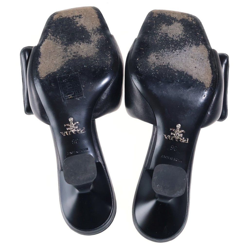 PRADA(プラダ) ソフト パデッドナッパレザー トライアングルロゴ サンダル レディース ブラック 1XX654 2DL8 F0002