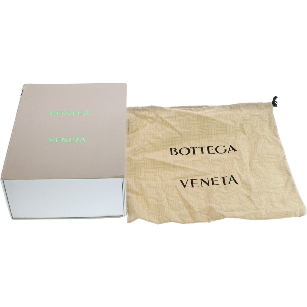 BOTTEGA VENETA(ボッテガヴェネタ) パテッド テック カセット ショルダーバック ブラック