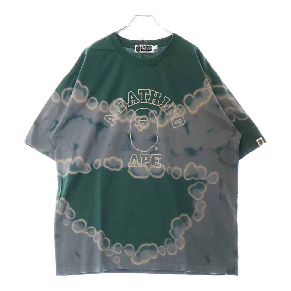 A BATHING APE(アベイシングエイプ) HAND DYE COLLEGE RELAXED FIT Tee フロントプリント クルーネック半袖Tシャツカットソー グリーン 001CSL301015M