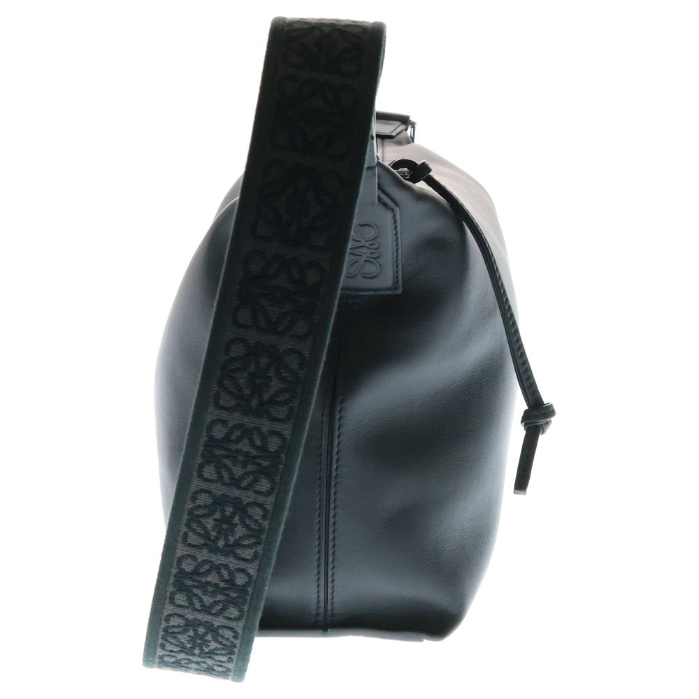LOEWE(ロエベ) Small Cubi crossbody bag キュービィ クロスボディバッグ ブラック B906Q63X04