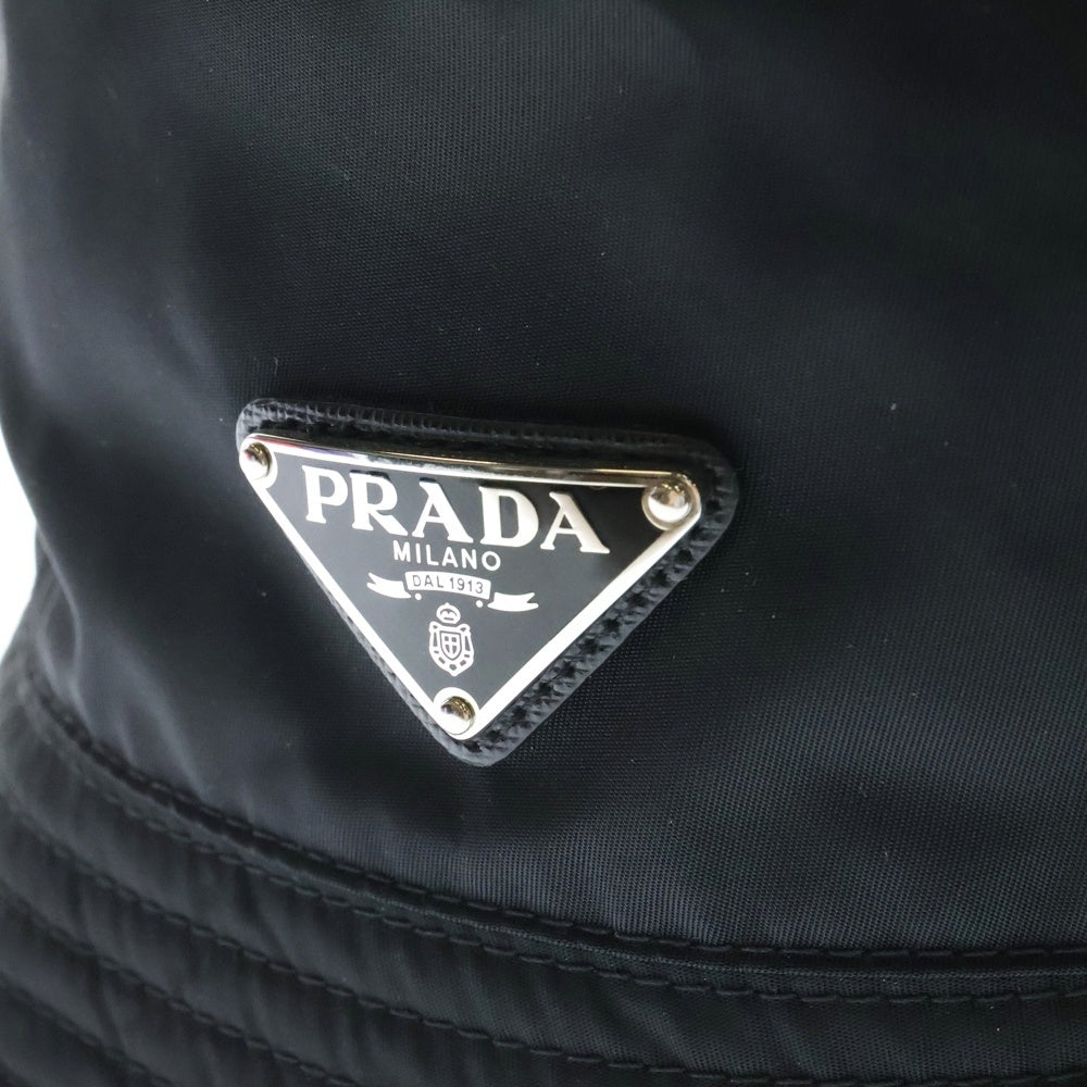 PRADA(プラダ) Re-Nylon リナイロンバケットハット ブラック 2HC137_2DMI_F0002