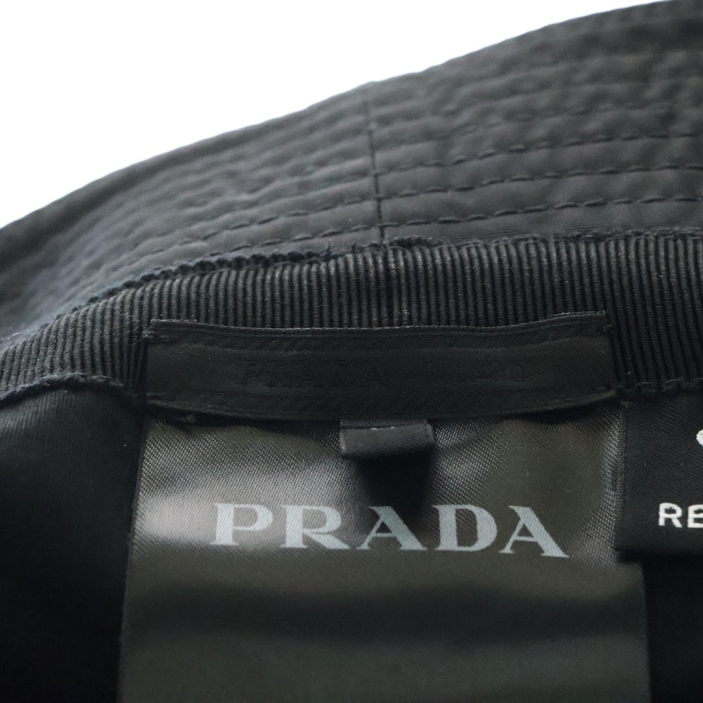 PRADA(プラダ) Re-Nylon リナイロンバケットハット ブラック 2HC137_2DMI_F0002