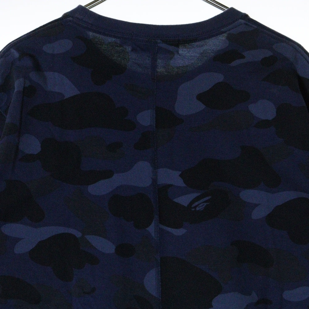 A BATHING APE(アベイシングエイプ) CAMO SIDE SHARK サイドプリント 総柄 クルーネック半袖Tシャツカットソー ブルー/ブラック