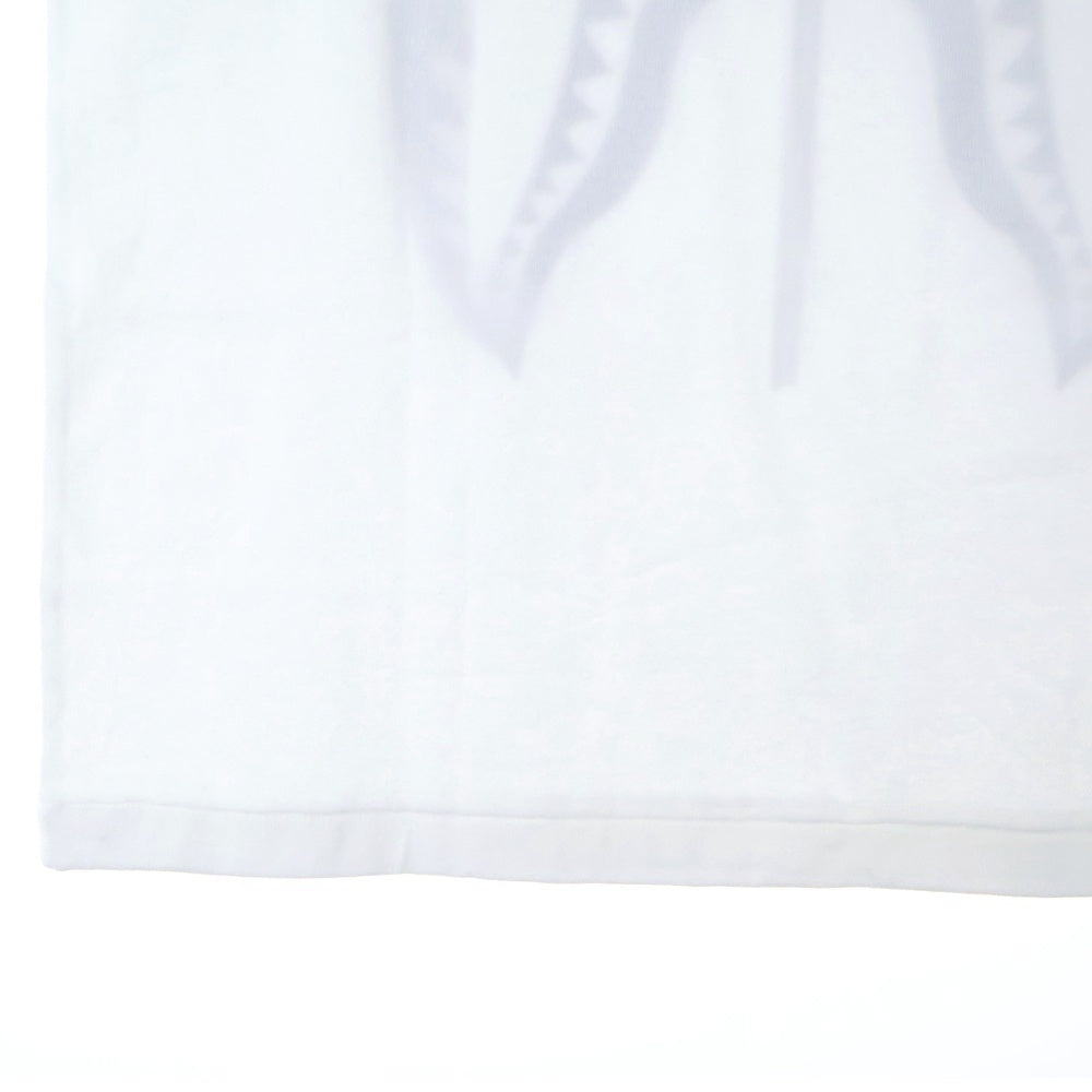 A BATHING APE(アベイシングエイプ) COLOR CAMO SHARK TEE カラーカモ シャーク クルーネック半袖Tシャツカットソー レディース ホワイト/ネイビー 001TEL802062L