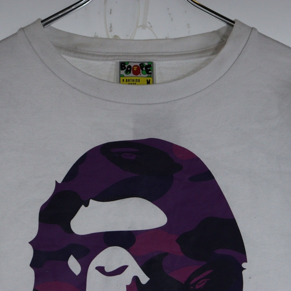 A BATHING APE(アベイシングエイプ) COLOR CAMO BY BATINGAPE TEE フロントプリントクルーネック長袖Tシャツカットソー ホワイト/パープル 001LTH751004M