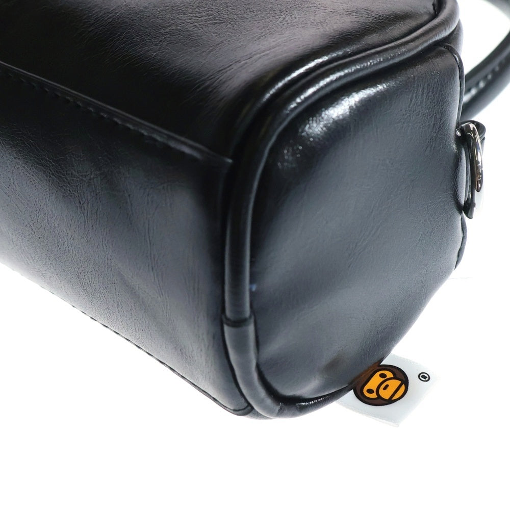 A BATHING APE(アベイシングエイプ) Store Logo Crossbody Bag ストアロゴフェイクレザークロスボディーミニショルダーバッグ レディース ブラック 0MXBGW4360XXO