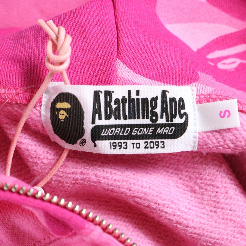 A BATHING APE(アベイシングエイプ) COLOR CAMO CRYSTAL STONE SHARK CROPPED FULL ZIP HOODIE カラーカモ クリスタル シャーク フルジップアップパーカー レディース ピンク 001ZPL802010L