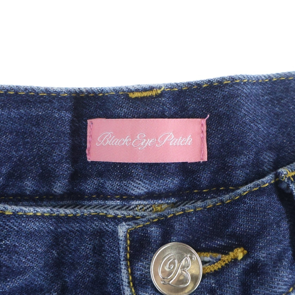 THE BLACK EYE PATCH(ブラックアイパッチ) B EMBLEM STANDARD FIT JEANS ロゴ刺繍 ストレートデニムパンツ インディゴ