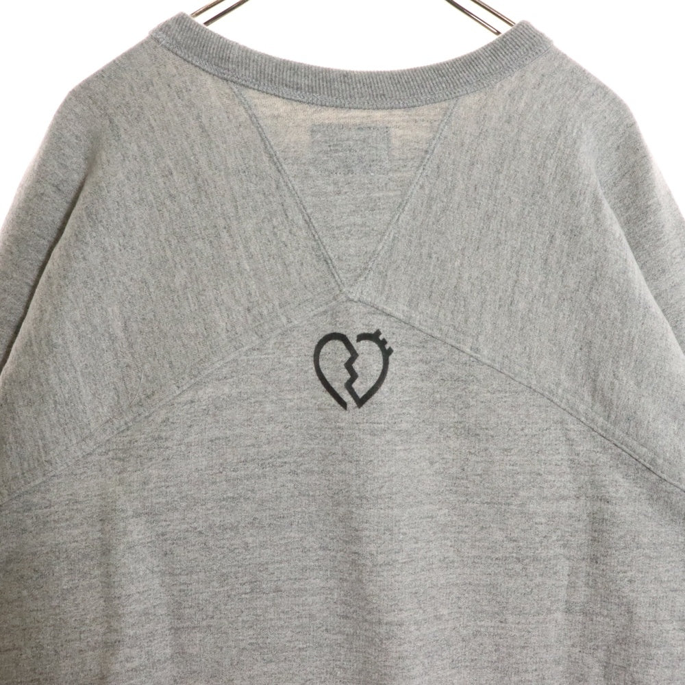HUMAN MADE(ヒューマンメイド) 両面プリント フロントジップ クルーネック 長袖スウェットシャツ グレー HM28CS008