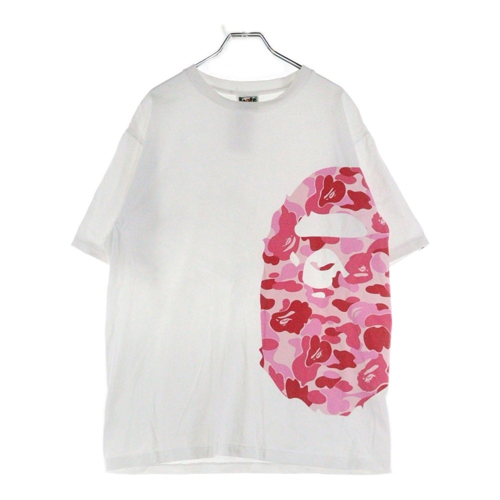 A BATHING APE(アベイシングエイプ) ABC CAMO SIDE BIG APE HEAD TEE サイドプリント クルーネック半袖Tシャツカットソー ホワイト/ピンク 001TEI301007M