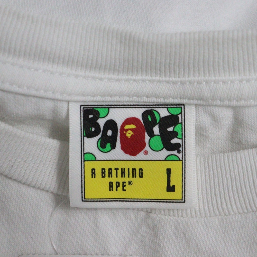 A BATHING APE(アベイシングエイプ) ABC CAMO SIDE BIG APE HEAD TEE サイドプリント クルーネック半袖Tシャツカットソー ホワイト/ピンク 001TEI301007M