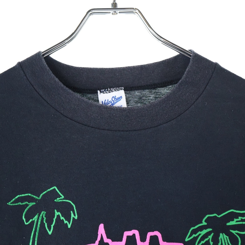 VINTAGE(ヴィンテージ) 90s Velva Sheen フロントプリントクルーネック半袖Tシャツカット ブラック