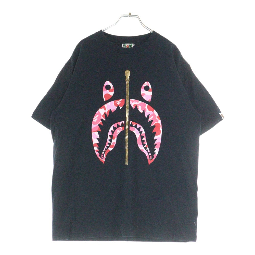 A BATHING APE(アベイシングエイプ) SHARK TEE シャークジップデザインプリントクルーネック半袖Tシャツカットソー ブラック/ピンク 001TEI301008M