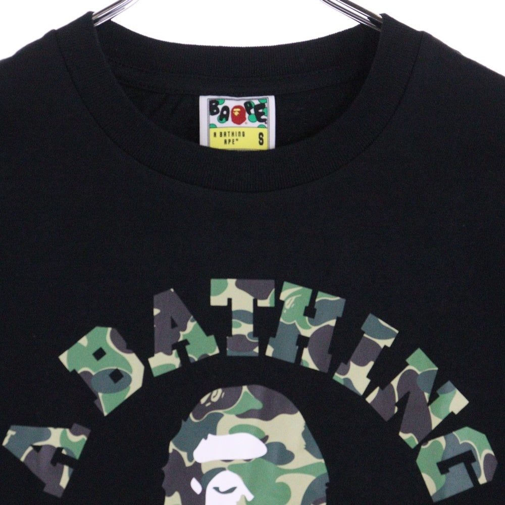 A BATHING APE(アベイシングエイプ) ABC CAMO STA COLLEGE TEE ABC カモ スター カレッジ クルーネック半袖Tシャツカットソー ブラック/グリーン 1L80-110-009