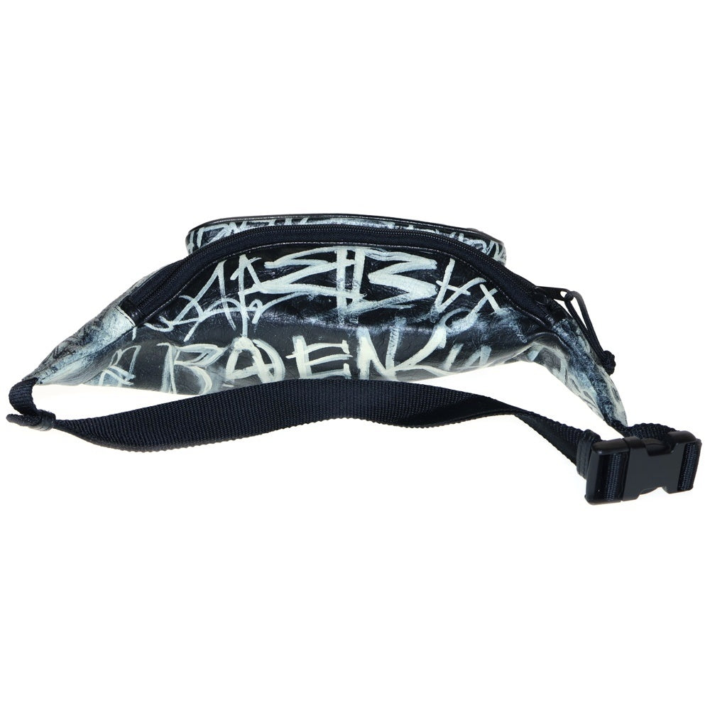 BALENCIAGA(バレンシアガ) EXPLORER Belt Bag Graffiti エクスプローラーベルトバッグ グラフィティ ブラック 529550210L51090