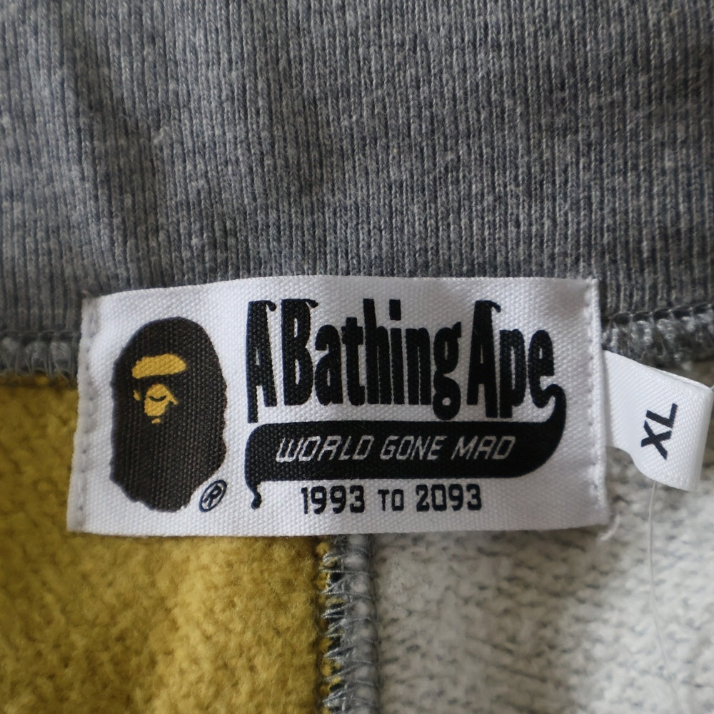 A BATHING APE(アベイシングエイプ) 1ST CAMO BACK SHARK SWEAT SHORTS 1STカモ バックシャーク スウェットハーフパンツ グレー/カモ