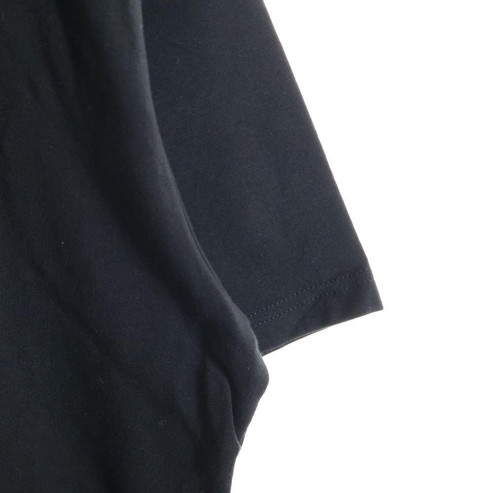 EMPORIO ARMANI(エンポリオアルマーニ) バックラメプリント Vネック半袖Tシャツカットソー ブラック