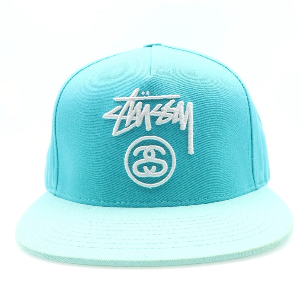 STUSSY(ステューシー) フロント刺繍ロゴ スナップバックキャップ ライトブルー