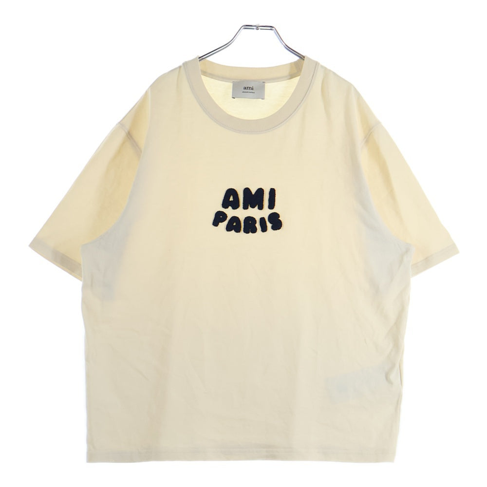 AMI Alexandre Mattiussi(アミアレクサンドルマテュッシ) フロントロゴ刺繍 クルーネック 半袖Tシャツ アイボリー UTS075.726