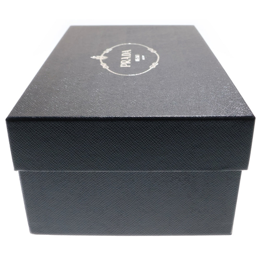 PRADA(プラダ) トライアングルロゴ オックスフォードブラッシュドレザーローファー ブラック/ホワイト 2DB223