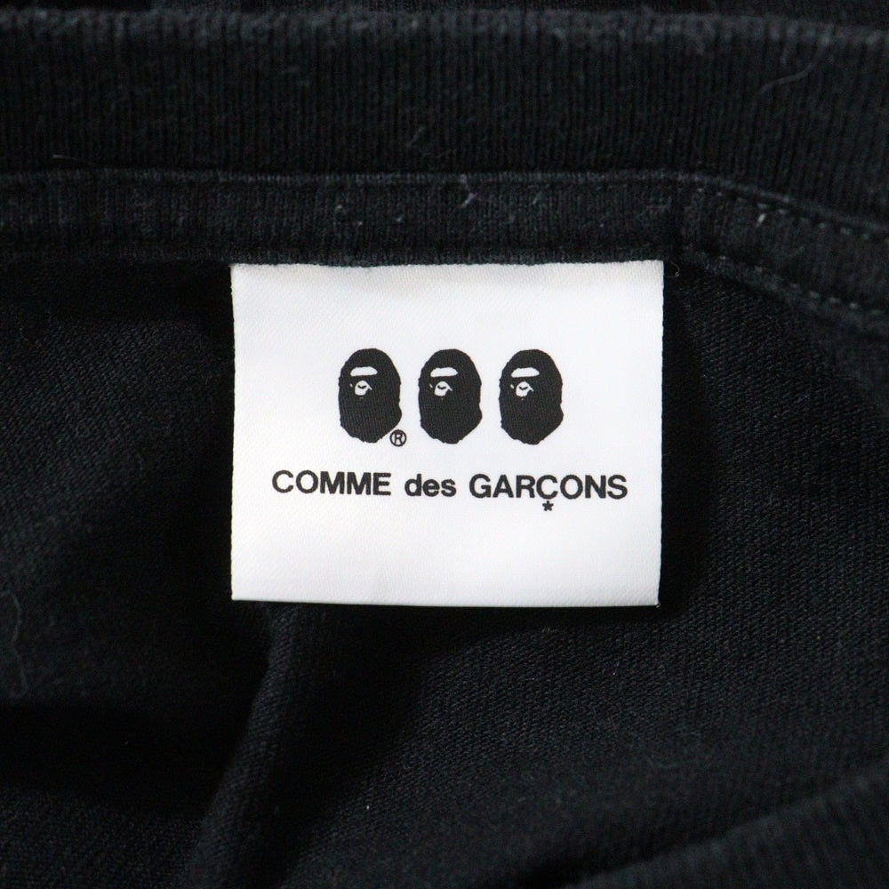 A BATHING APE(アベイシングエイプ) ×COMME des GARCONS フロントプリント クルーネック半袖Tシャツカットソー ブラック