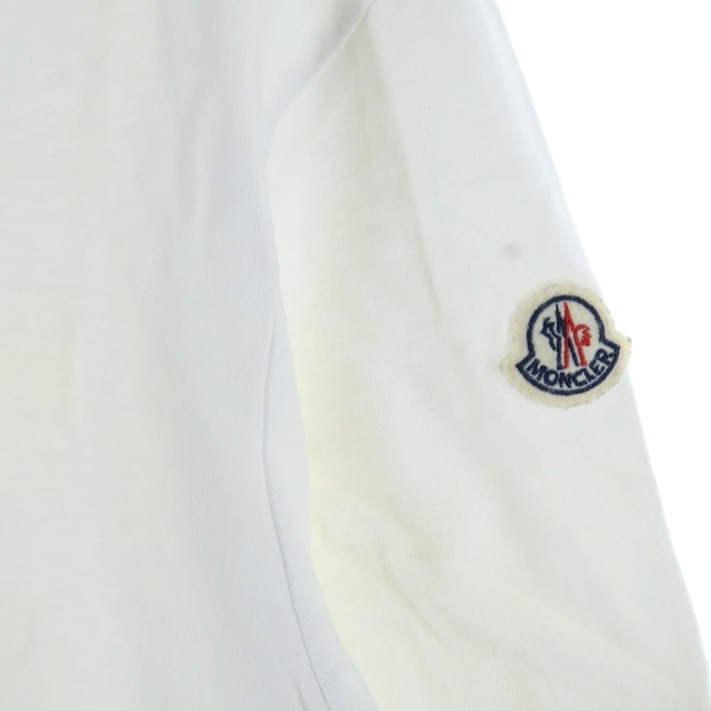 MONCLER(モンクレール) フロントロゴプリント クルーネック半袖Tシャツカットソー ホワイト D20918037250 8390T