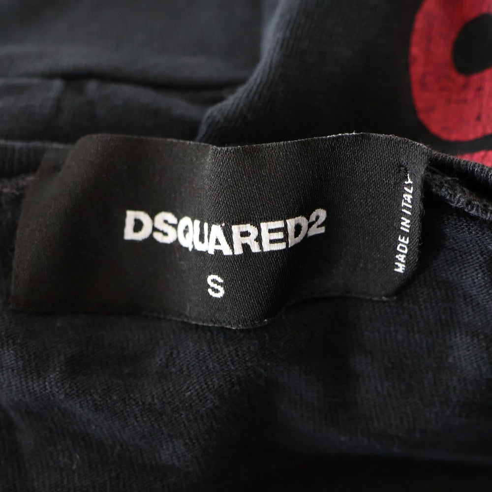 DSQUARED2(ディースクエアード) フロントアームロゴプリント クルーネック長袖Tシャツカットソー S74GD0590 S22507