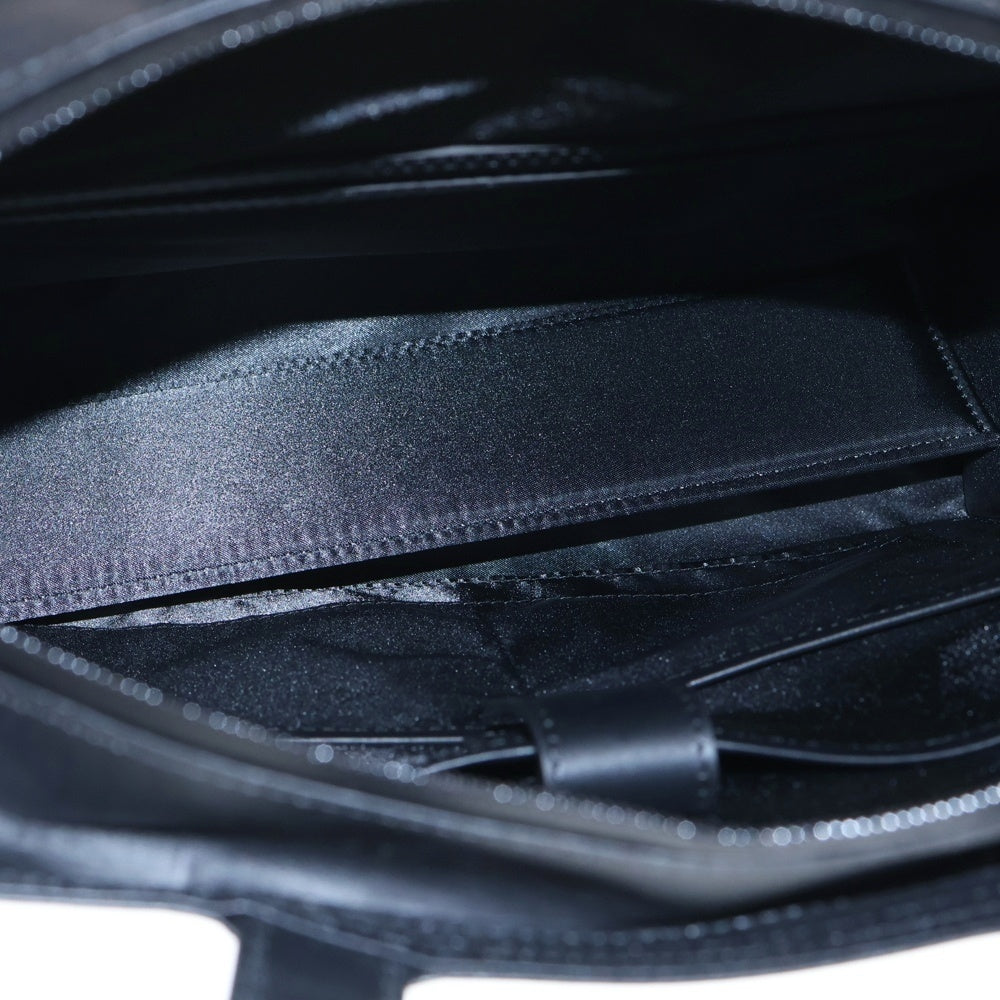 DUREN(デューレン) スタッズ付き クリンクルレザー ジップトートバッグ ブラック