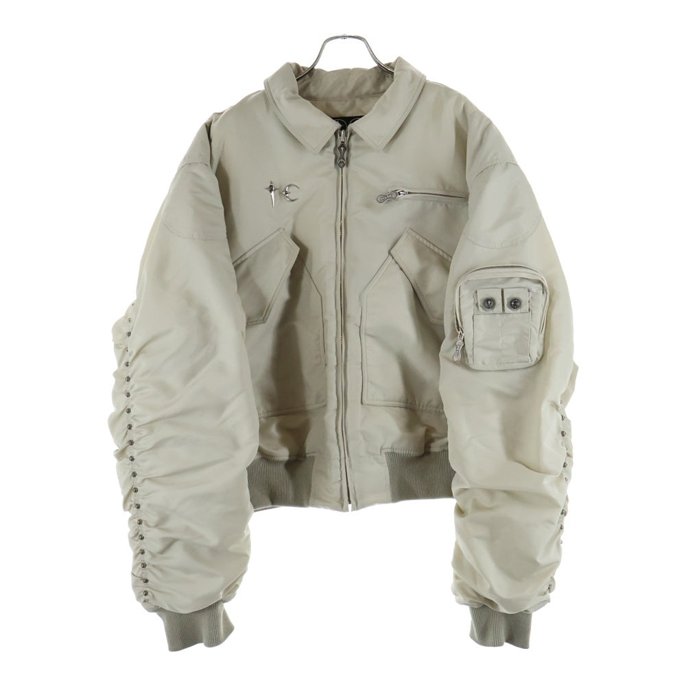 THUG CLUB(サグクラブ) スタッズ装飾 ボンバージャケット ベージュ TC24JP1302