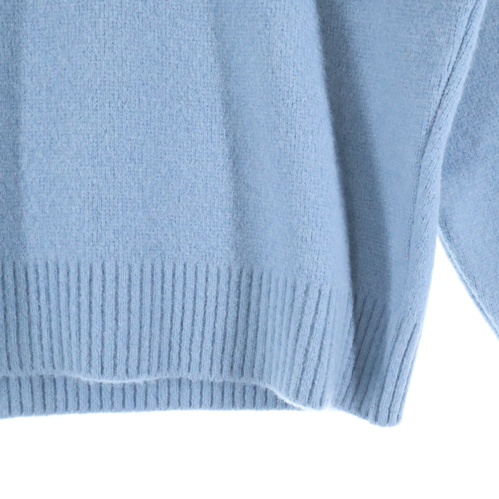 ami paris(アミパリス) ハートロゴ クルーネック長袖ニットセーター ライトブルー UKS836 KN0135
