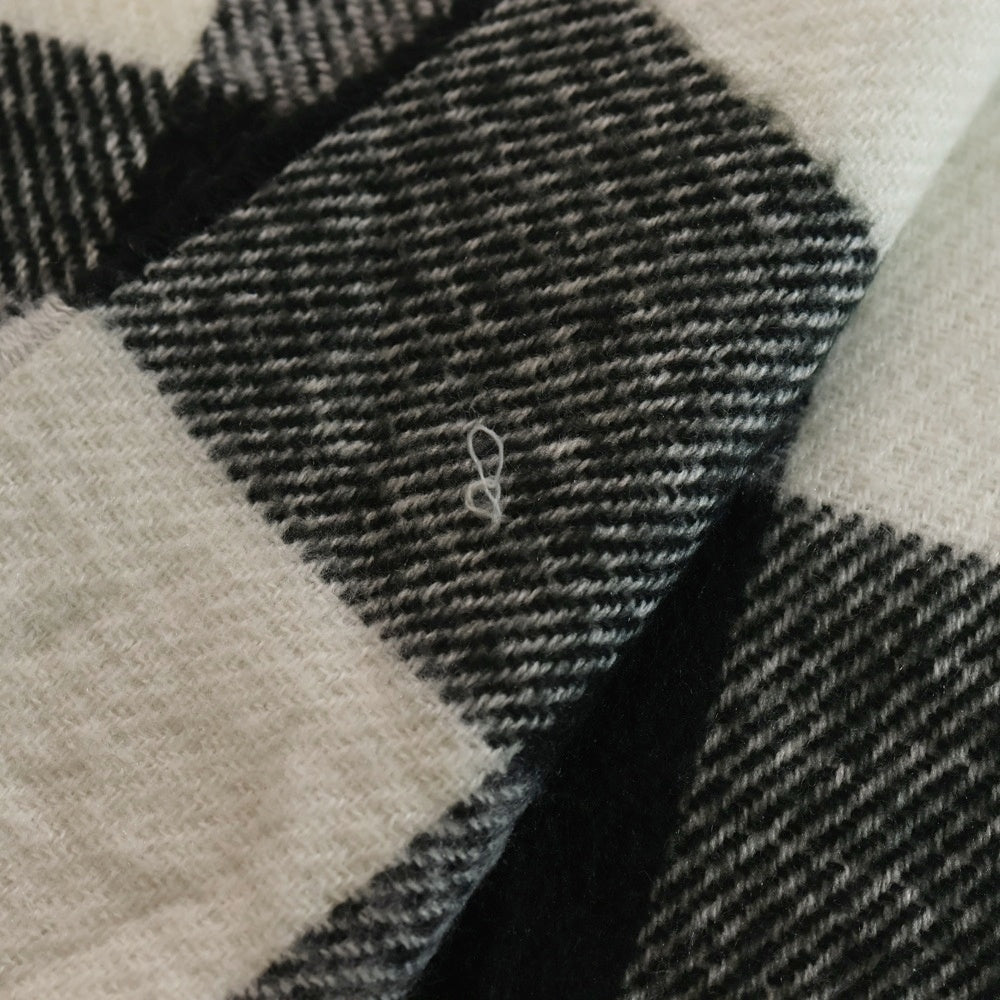 Abercrombie&Fitch(アバクロンビーアンドフィッチ) チェック柄 大判ストール マフラー ホワイト/ブラック レディース