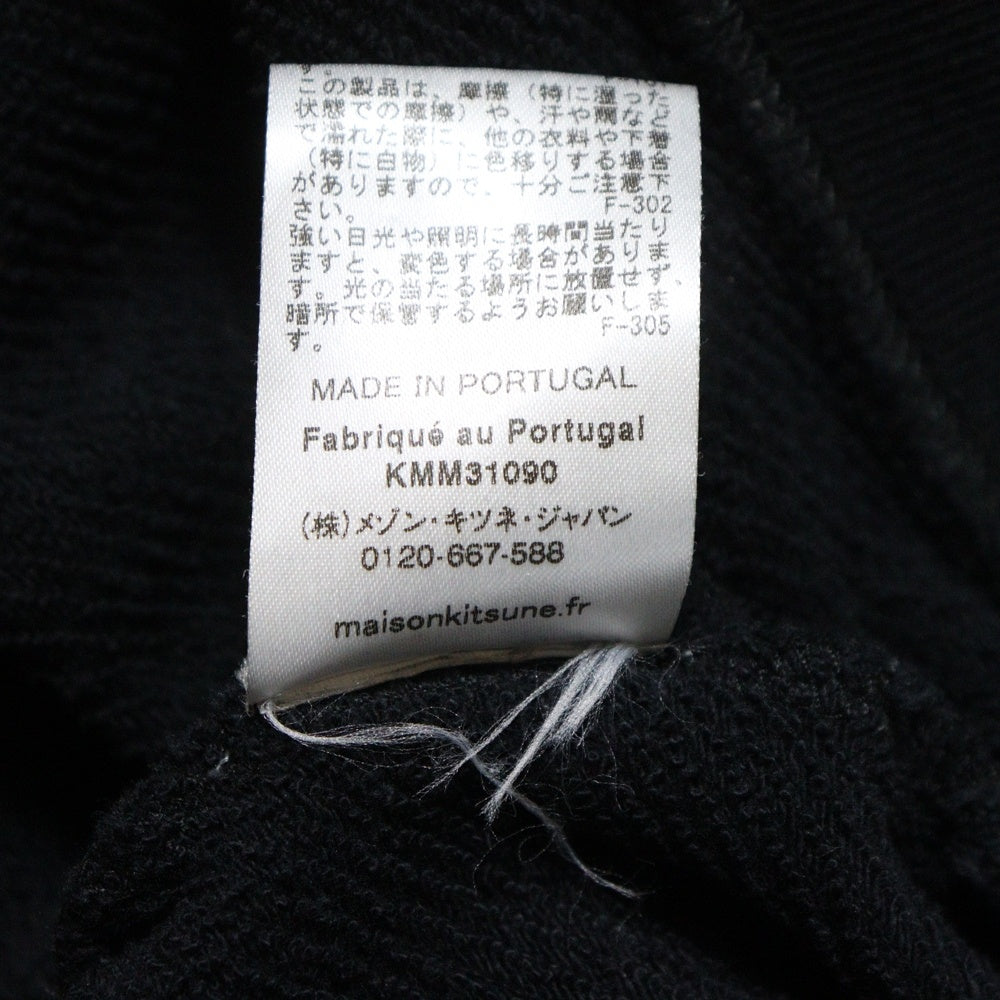 MAISON KITSUNE(メゾンキツネ) チラックスロゴ刺繍 クルーネック長袖スウェット トレーナー ブラック GU00342KM0002