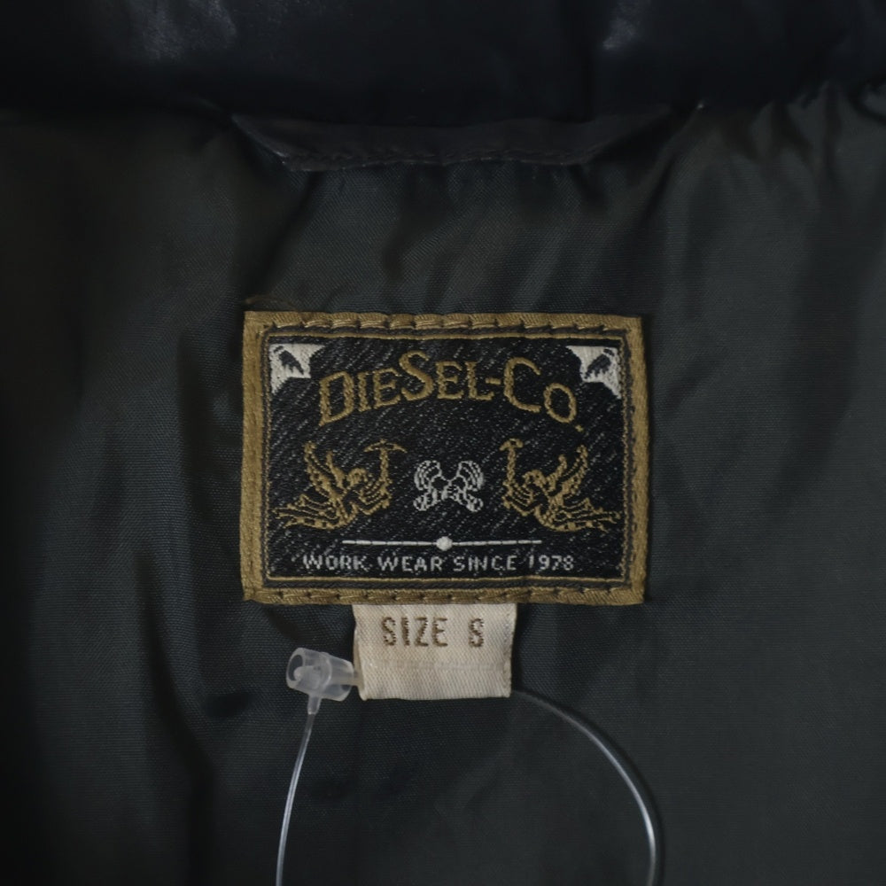 DIESEL(ディーゼル) テフロン加工 ナイロンダウンジャケット ブラック CN000053