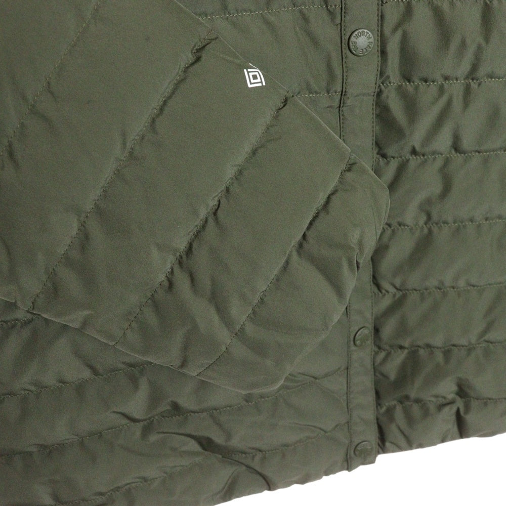 THE NORTH FACE(ザノースフェイス) フロントロゴ ジップアップ ノーカラー キルティング ライトダウンジャケット カーキ NDW92005Z