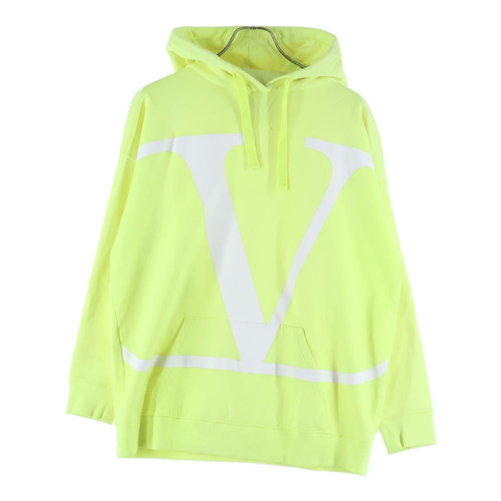VALENTINO(ヴァレンティノ) フロントVロゴプリント スウェット プルオーバーパーカー イエロー TBOMF05W5HM
