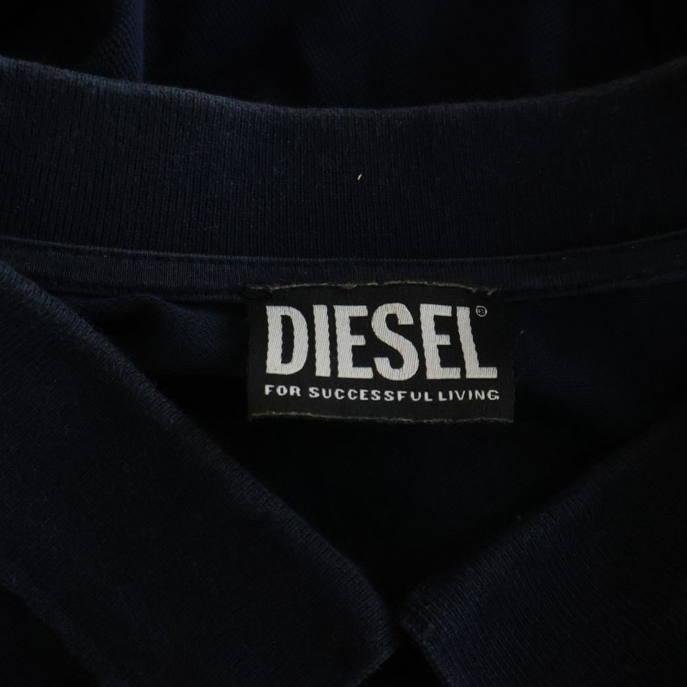 DIESEL(ディーゼル) フロントロゴ ジップアップ 半袖ポロシャツ ネイビー A02666