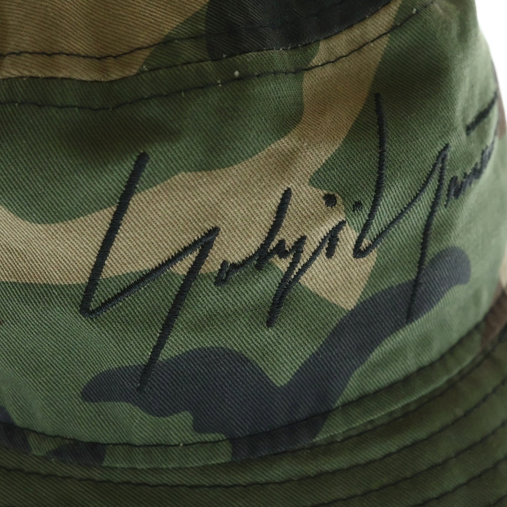 NEW ERA(ニューエラ) ×YOHJI YAMAMOTO 刺繍ロゴ カモフラ柄 バケットハット 帽子 カーキ HN-H91-974