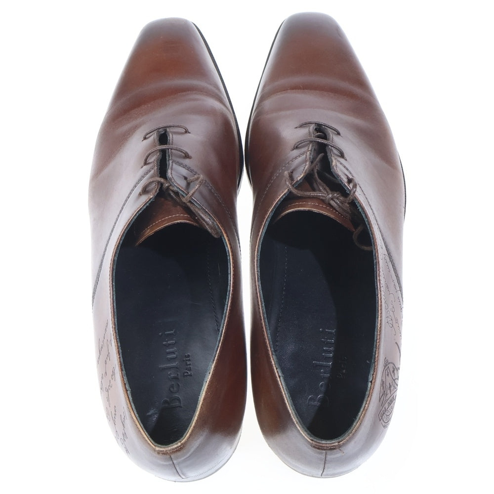 Berluti(ベルルッティ) アレッサンドロ スカーズ カリグラフィ型押し レザーシューズ 革靴 ブラウン 4690