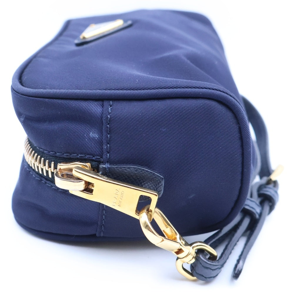 PRADA(プラダ) トライアングルロゴプレート ナイロンポーチ ネイビー レディース