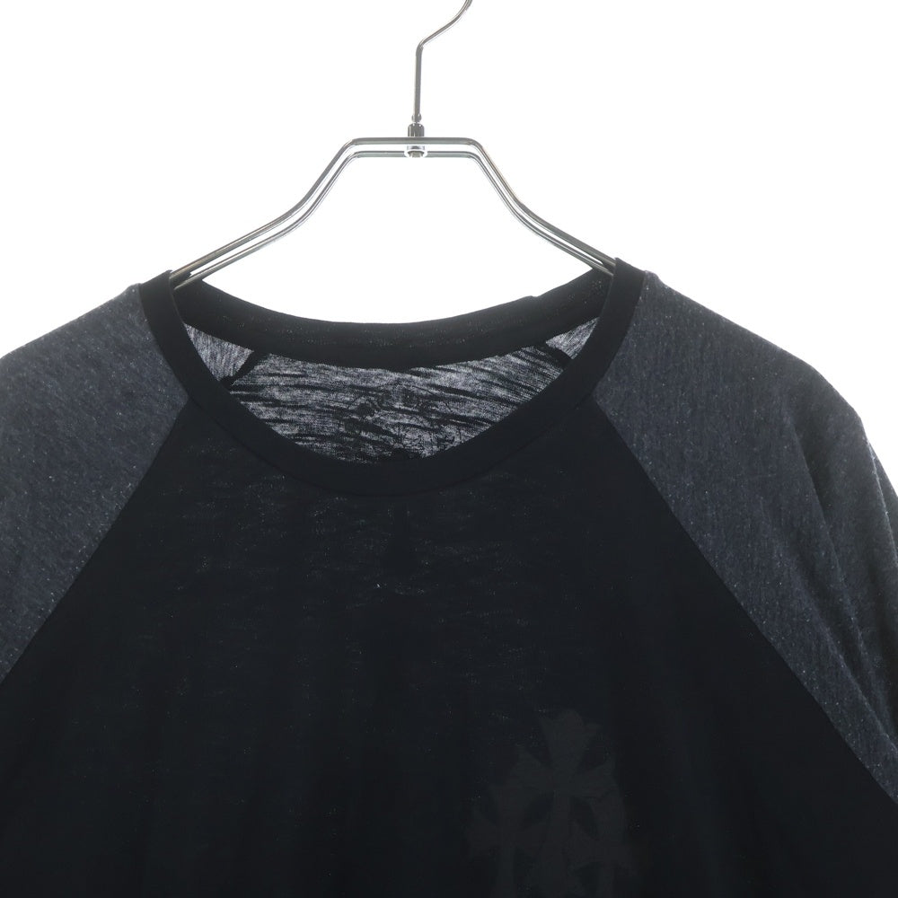CHROME HEARTS(クロムハーツ) バックセメタリープリント ラグランクルーネック長袖Tシャツ ブラック/グレー