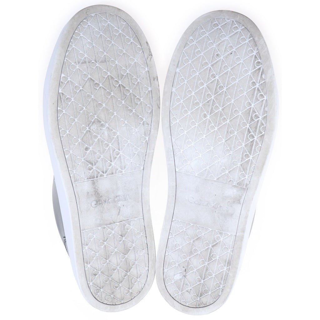Calvin Klein(カルバンクライン) ロゴ型押し クラシックレザーコート ローカットスニーカー US9/26.5cm ブラック YM01435 YM01435 箱