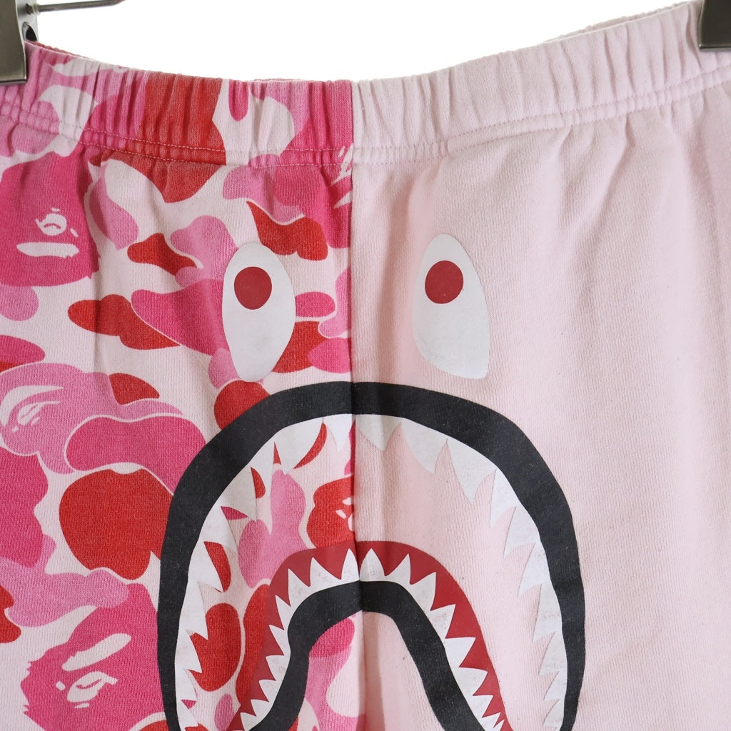 A BATHING APE(アベイシングエイプ) ABC CAMO SHARK SWEAT PANTS ABCカモ シャーク スウェットパンツ レディース ピンク 1M30-252-301