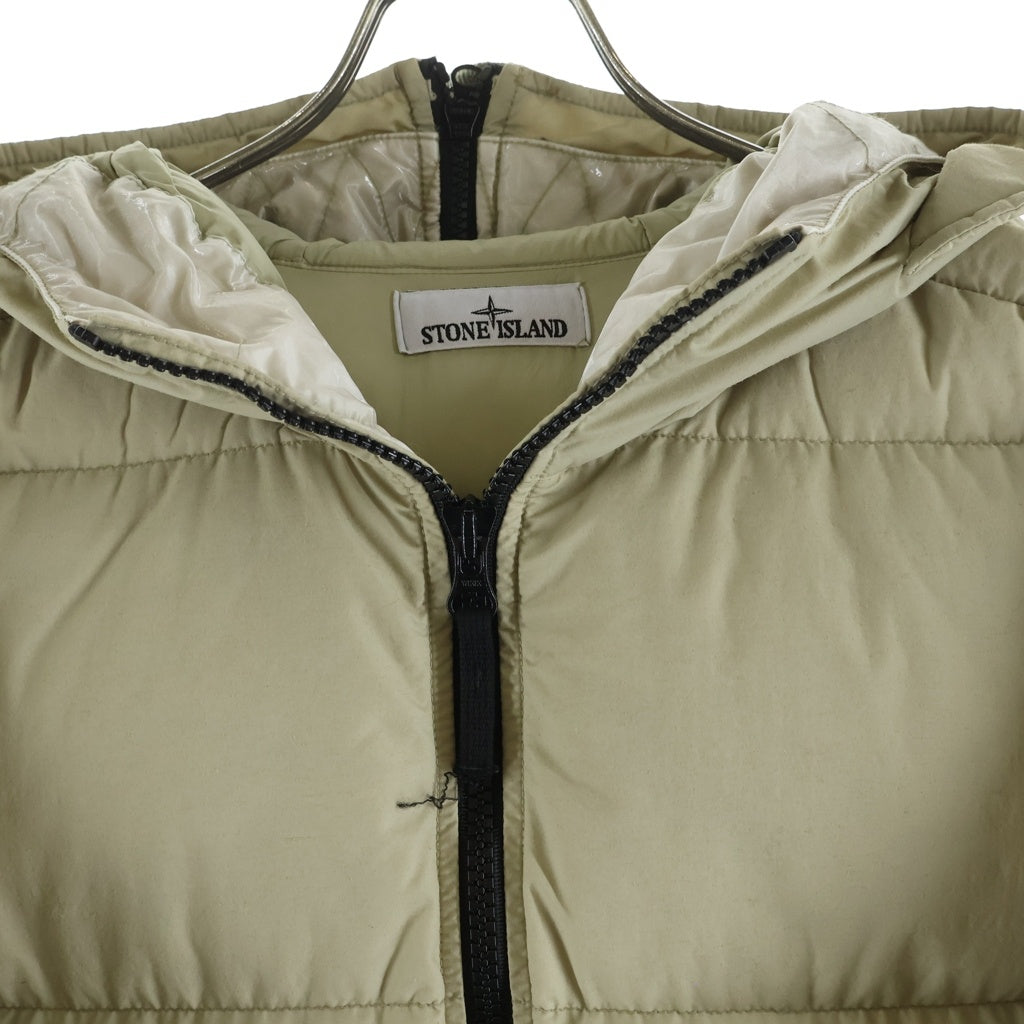 STONE ISLAND(ストーンアイランド) NASLAN LIGHT WATRO DOWN-TC 袖パッチ フーデッドジップアップダウンジャケット アイボリー 771544132