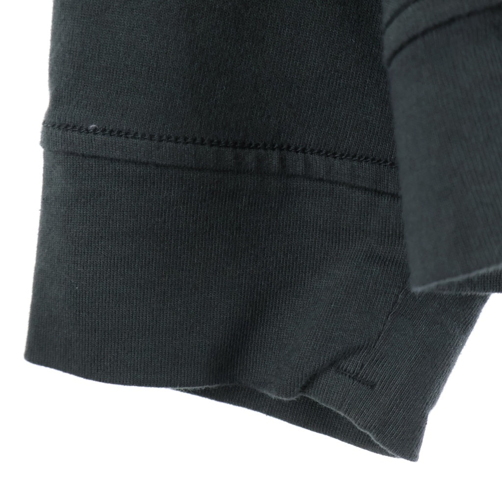 STONE ISLAND(ストーンアイランド) HEAVY COTTON JERSEY GARMENT DYED 袖ロゴパッチ付き クルーネック長袖Tシャツカットソー カーキ 811563750