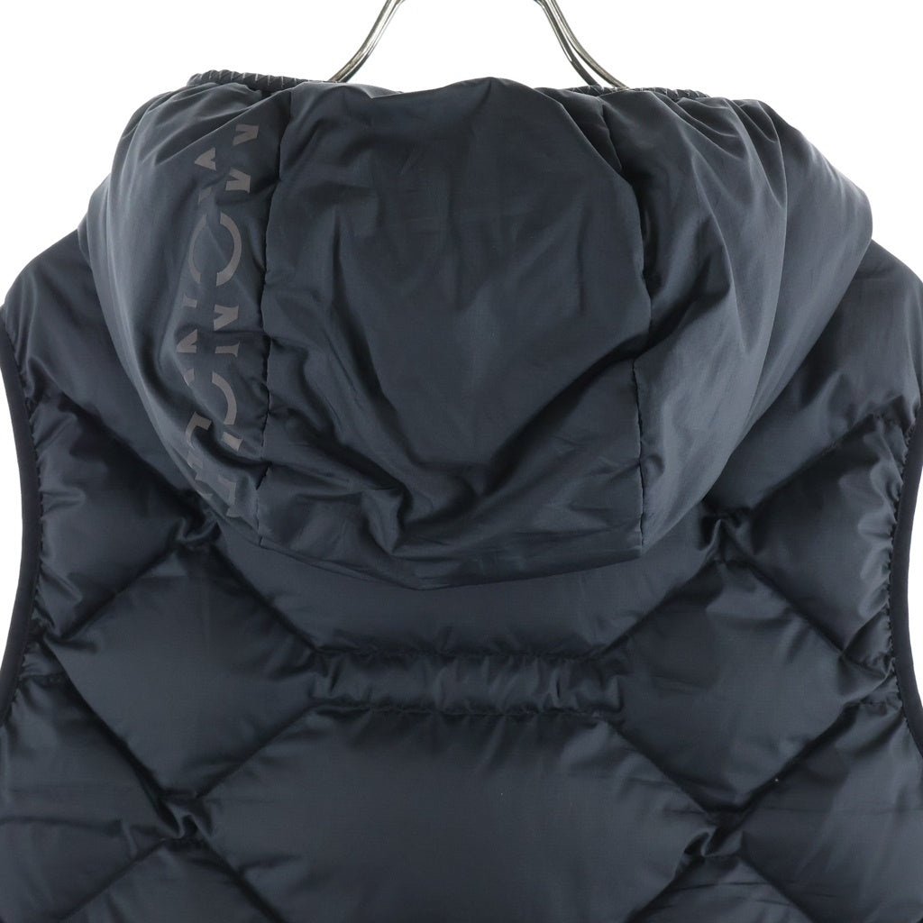 MONCLER(モンクレール) 23AW ATIK ラバーロゴプリント キルティングダウンベスト ブラック I10911A00031 596IU