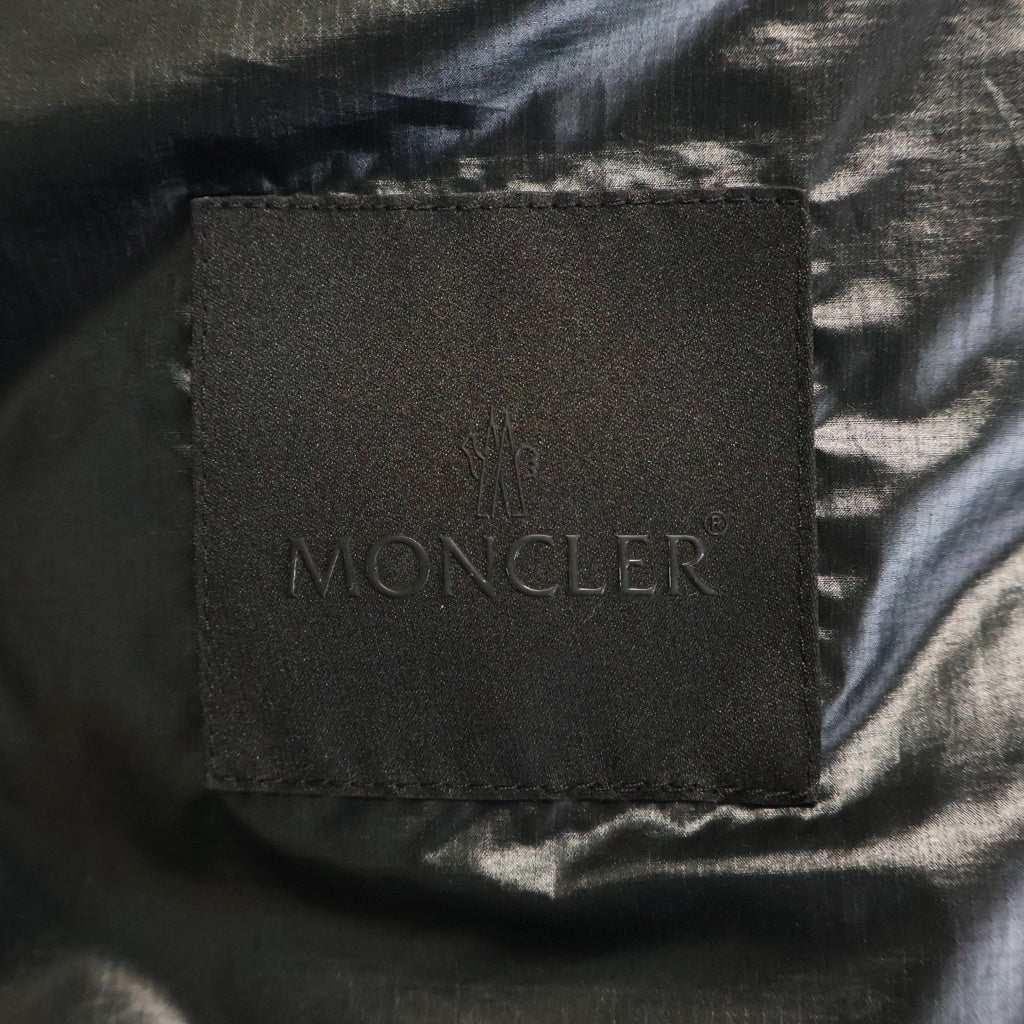 MONCLER(モンクレール) 23AW ATIK ラバーロゴプリント キルティングダウンベスト ブラック I10911A00031 596IU