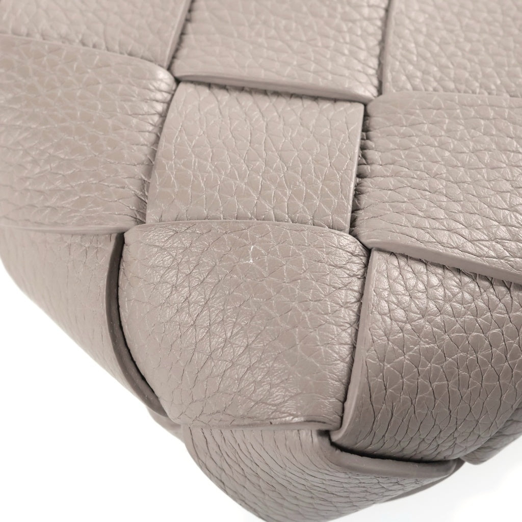 BOTTEGA VENETA(ボッテガヴェネタ) ディアゴ イントレチャートグレインレザーショルダーバッグ グレー 795637V4FV11638 レディース